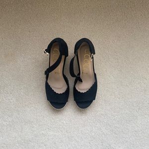 Black heels Size 8.5 Never worn Ccocci